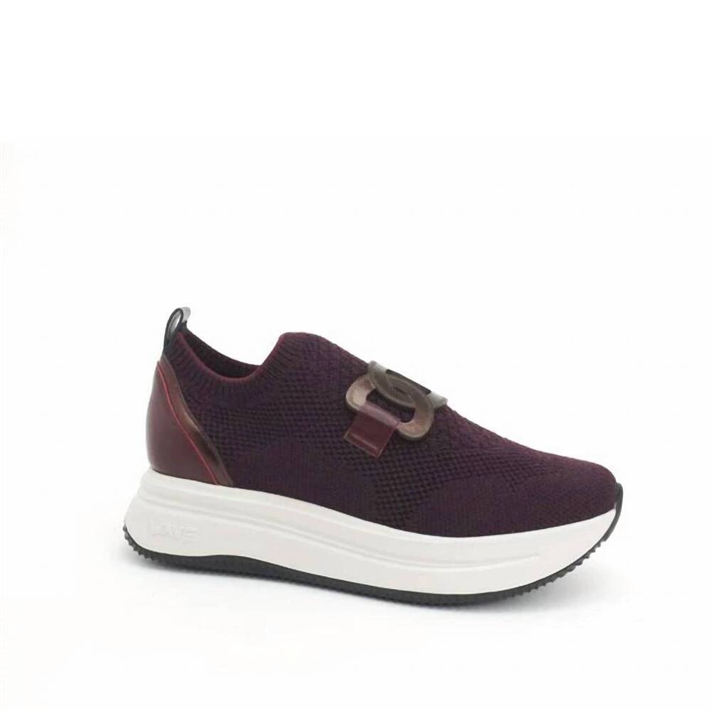 NEW SOFTWAVES women's simone slip-on shoes in burgundy